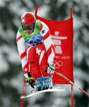 男子滑降　優勝したスイスのディディエ・デファゴ（共同）